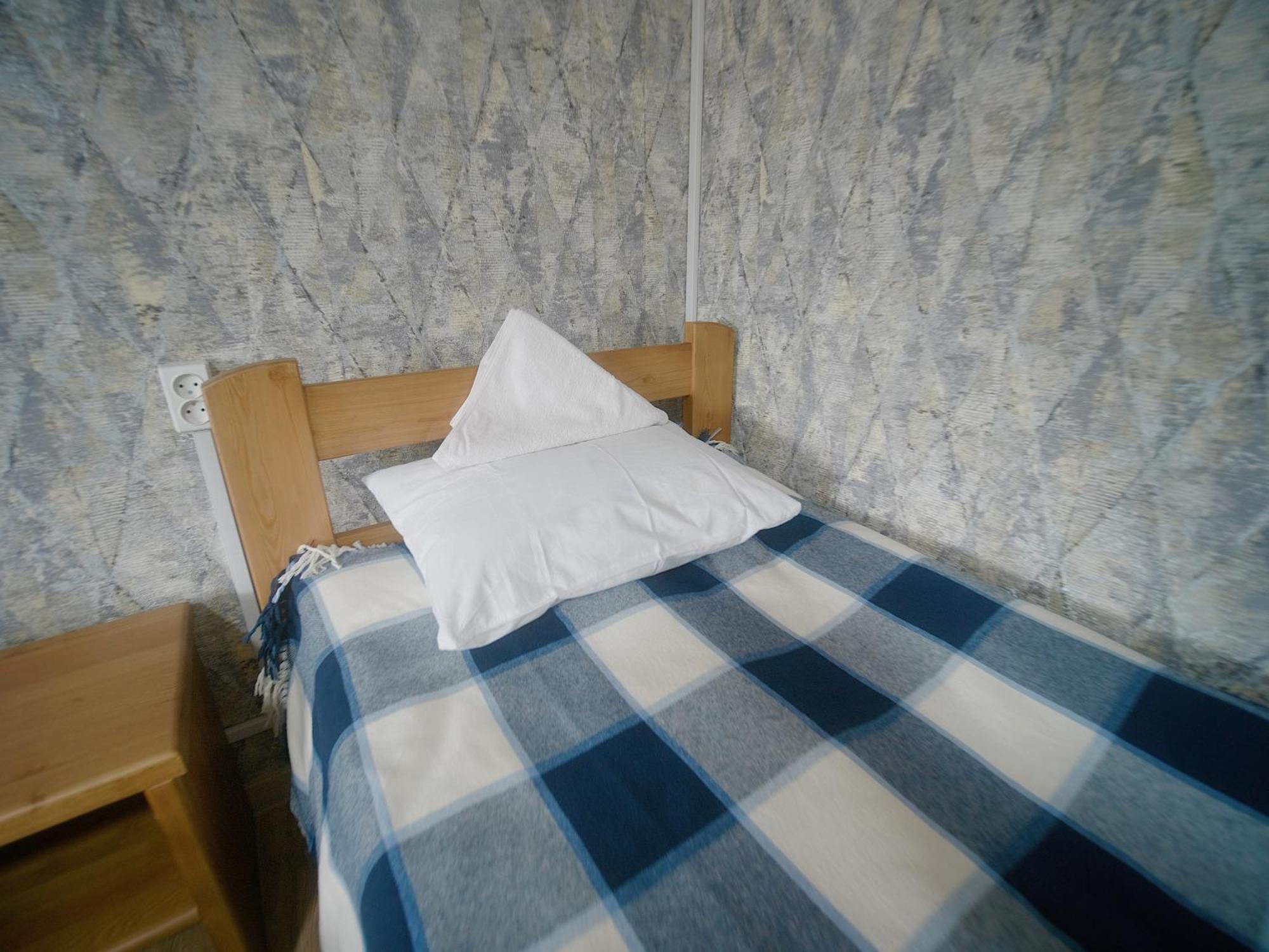 Guesthouse Alakol Karakol Exteriör bild