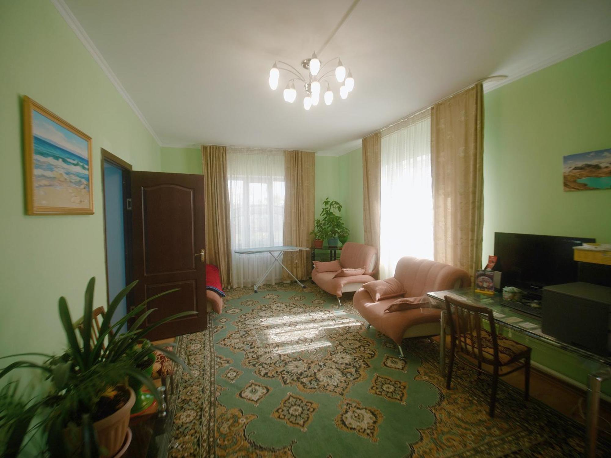 Guesthouse Alakol Karakol Exteriör bild